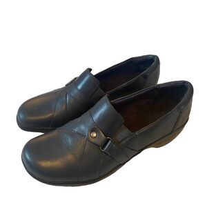 Clarks Blue Upper Leather Slip-On Wedge Heel Rubber Soled Shoes in Ladies Sz 8